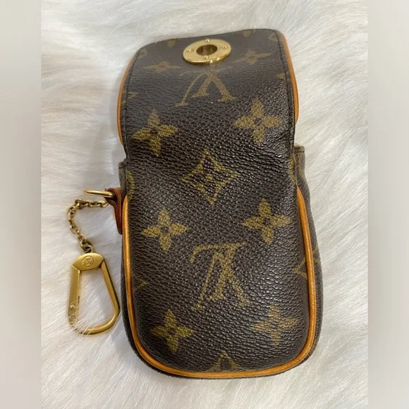 LV authentic Limited Key pouch in monogram - Picture 4 of 16